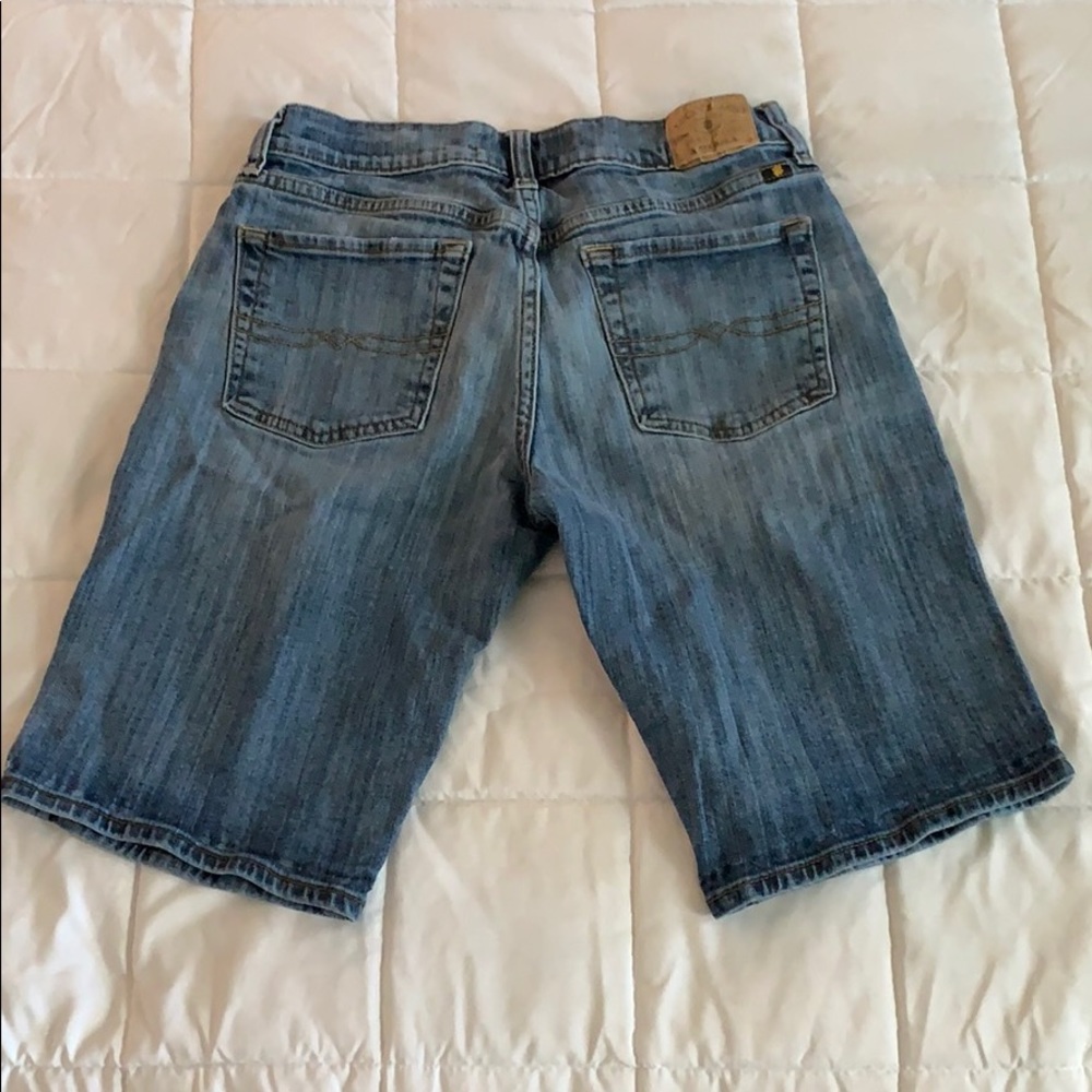 Shorts - Picture 2 of 3